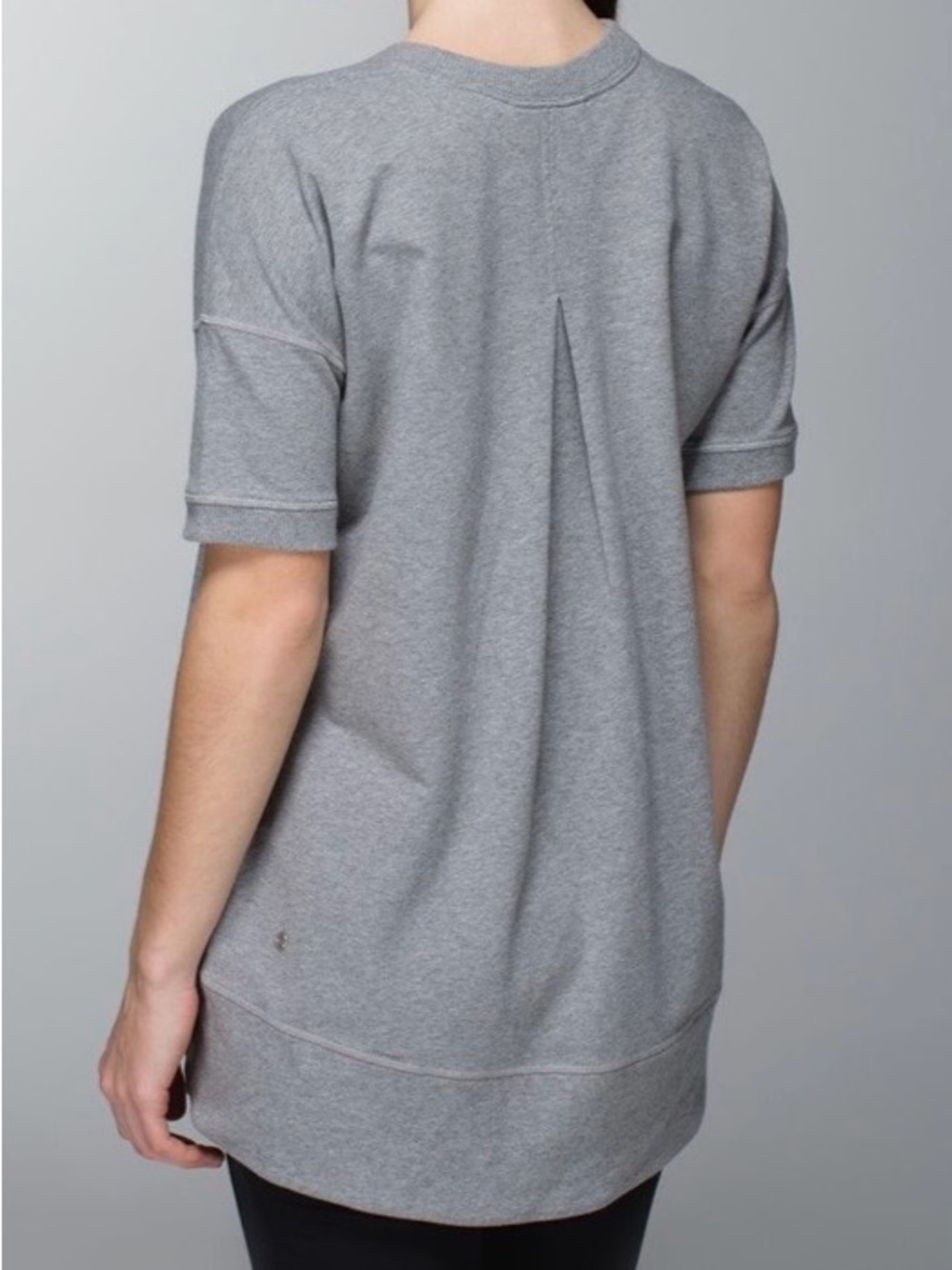 Lululemon Mudra Short Sleeve
Sweatshirt Heathered Gray